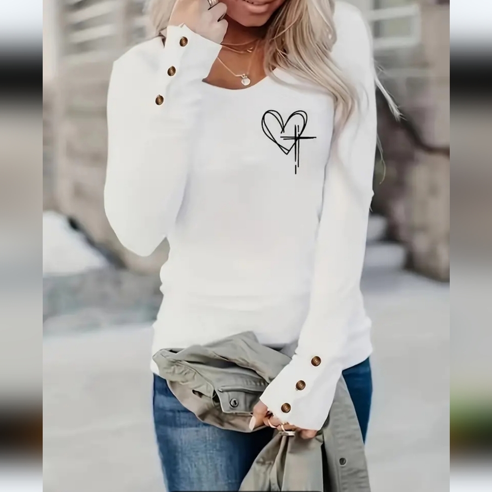 New! Heart-Print White Long-Sleeved Knit Tee Top. Cute Button Details.  NEW!